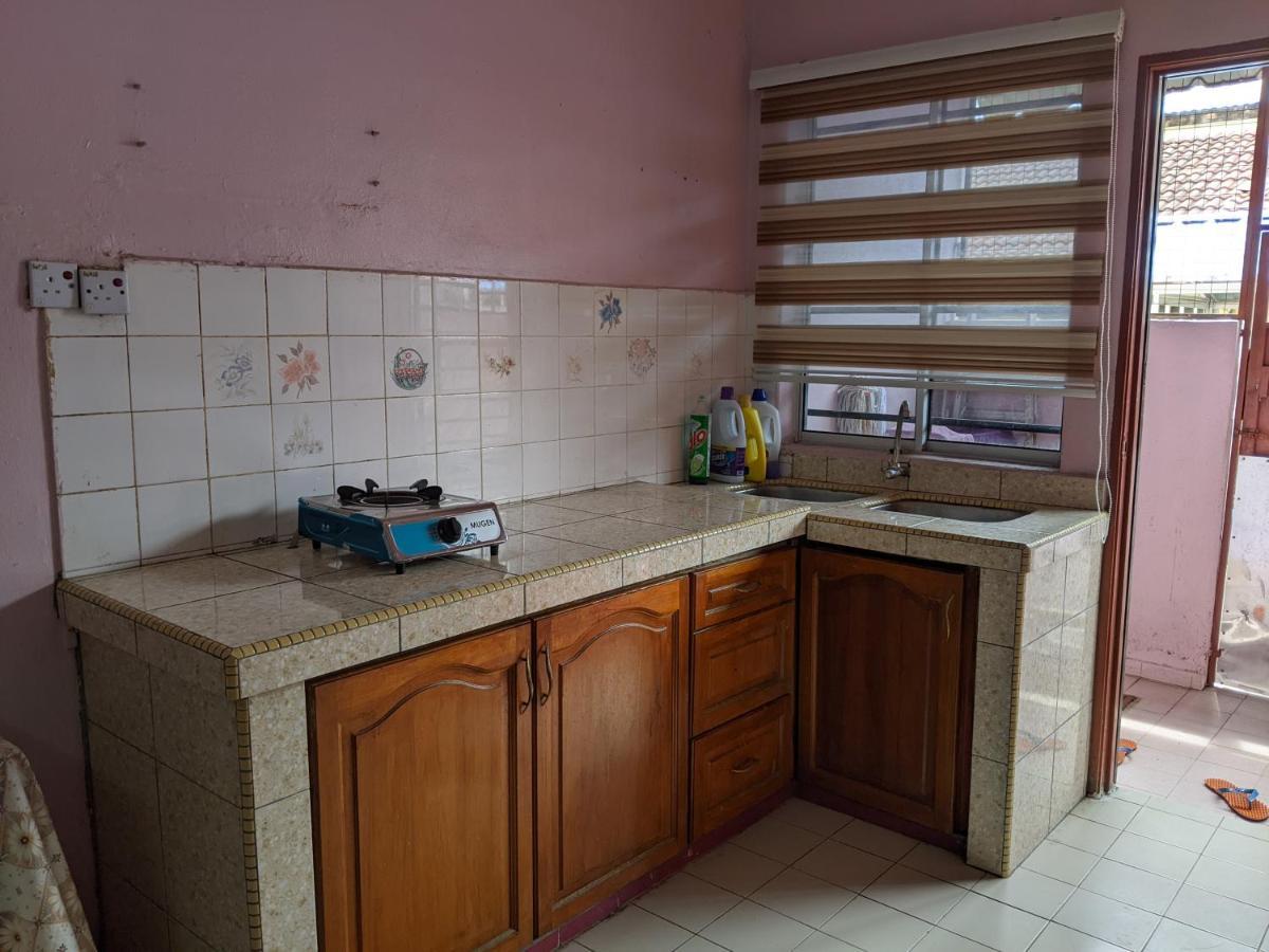 Aryani Homestay Kampong Kelemak Rom bilde